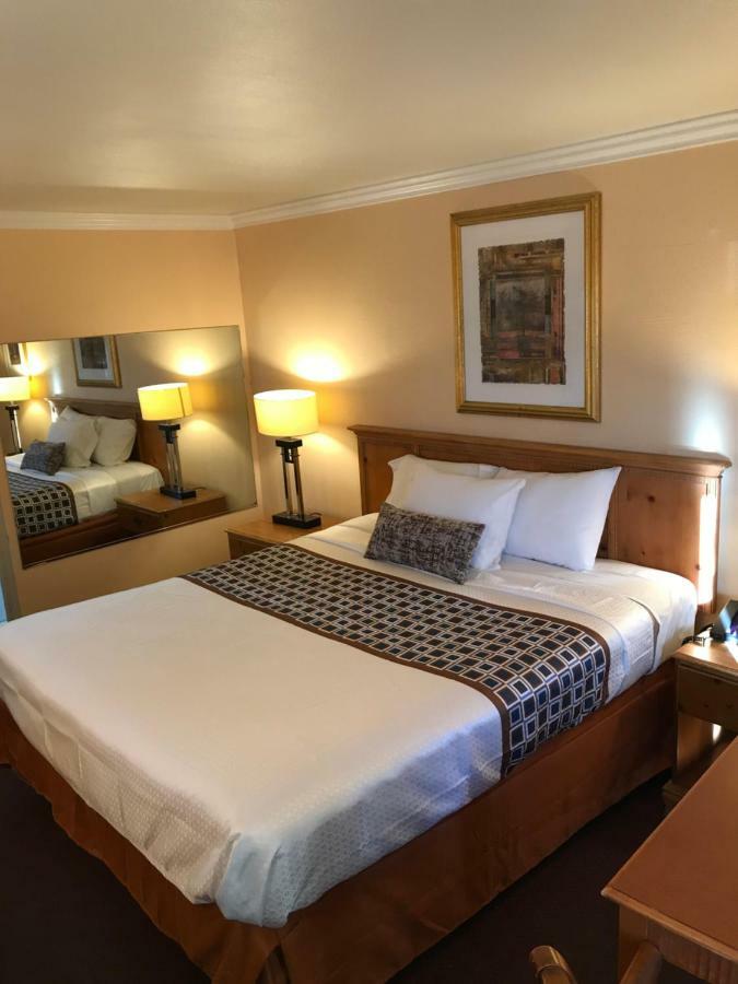 Sands Motel Риверсайд Экстерьер фото